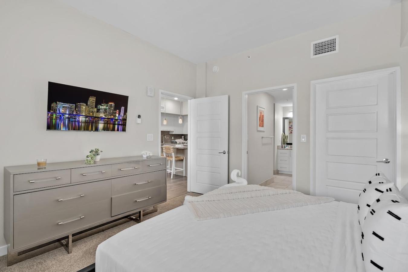 Cozy Retreat 2 Bedroom Hideaway Moments From The Sand ボイントンビーチ エクステリア 写真